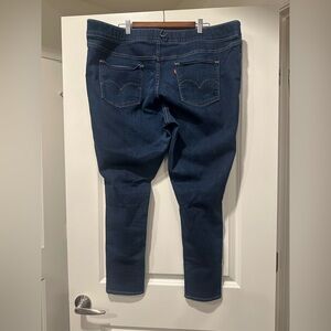 Levi’s plus size pull on jeggings
